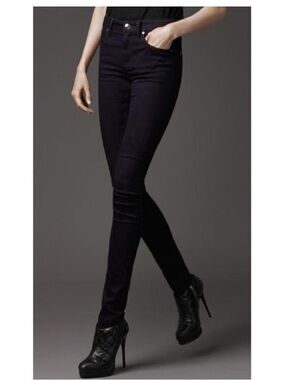 Burberry Smirdan Black
Skinny Jeans Size 26